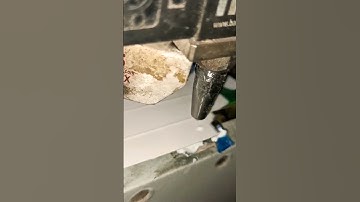 HHS Automatic Gumming System for precise adhesive drops.