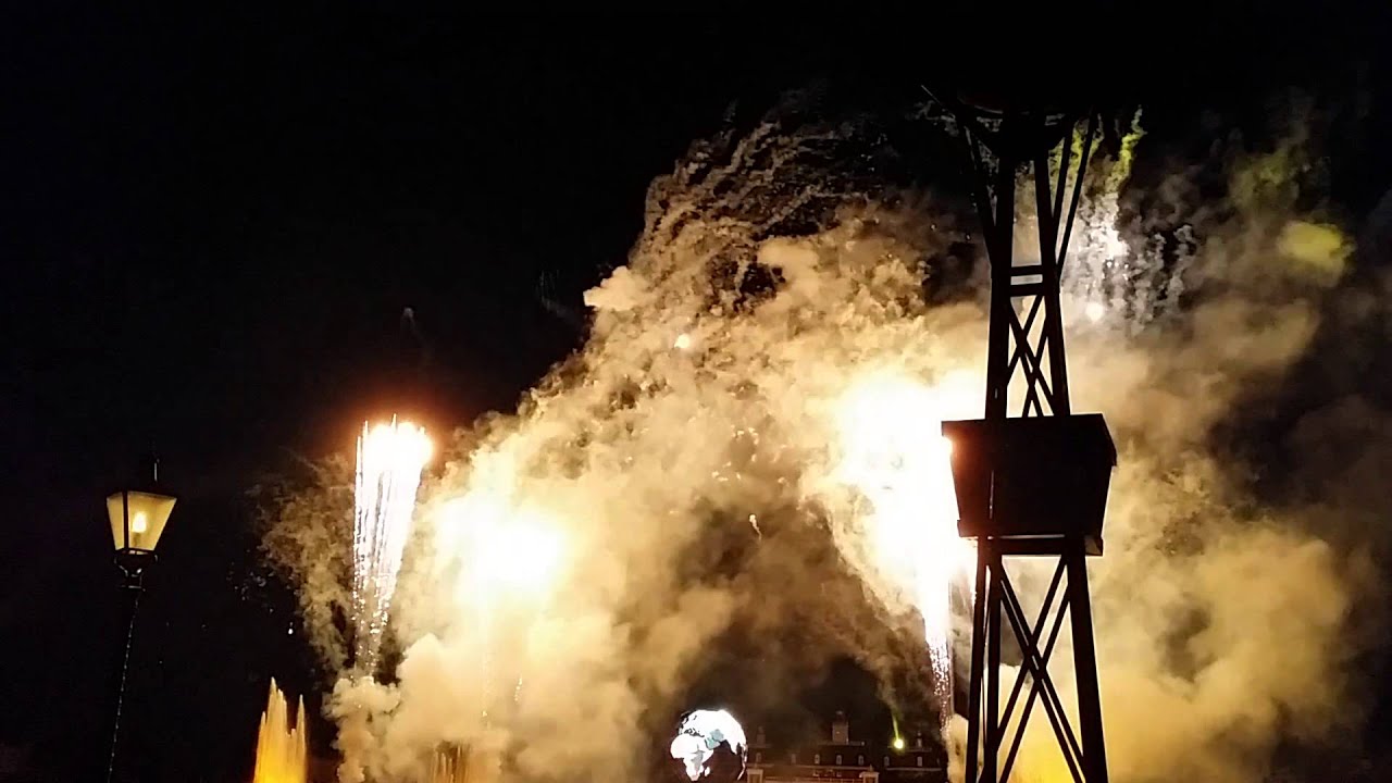 Epcot illuminations w/holiday tag fastpass+ view YouTube