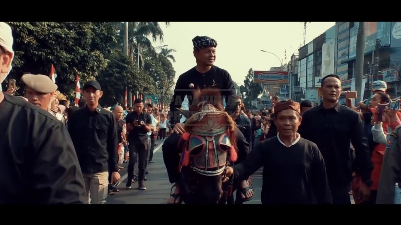 Cinematic Kota Bogor (Weird Genius - Lathi) 