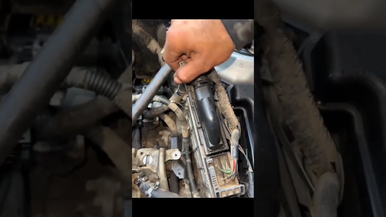 "The Computer connector is Loose" 