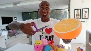 daddy cutting open tianas giant squishy toys toys andme