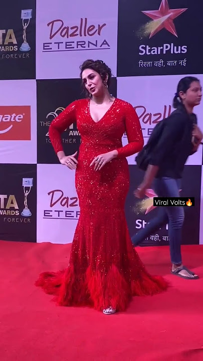 🔥Huma Qureshi Hot look in Red gown #humaqureshi #humaqureshihot
