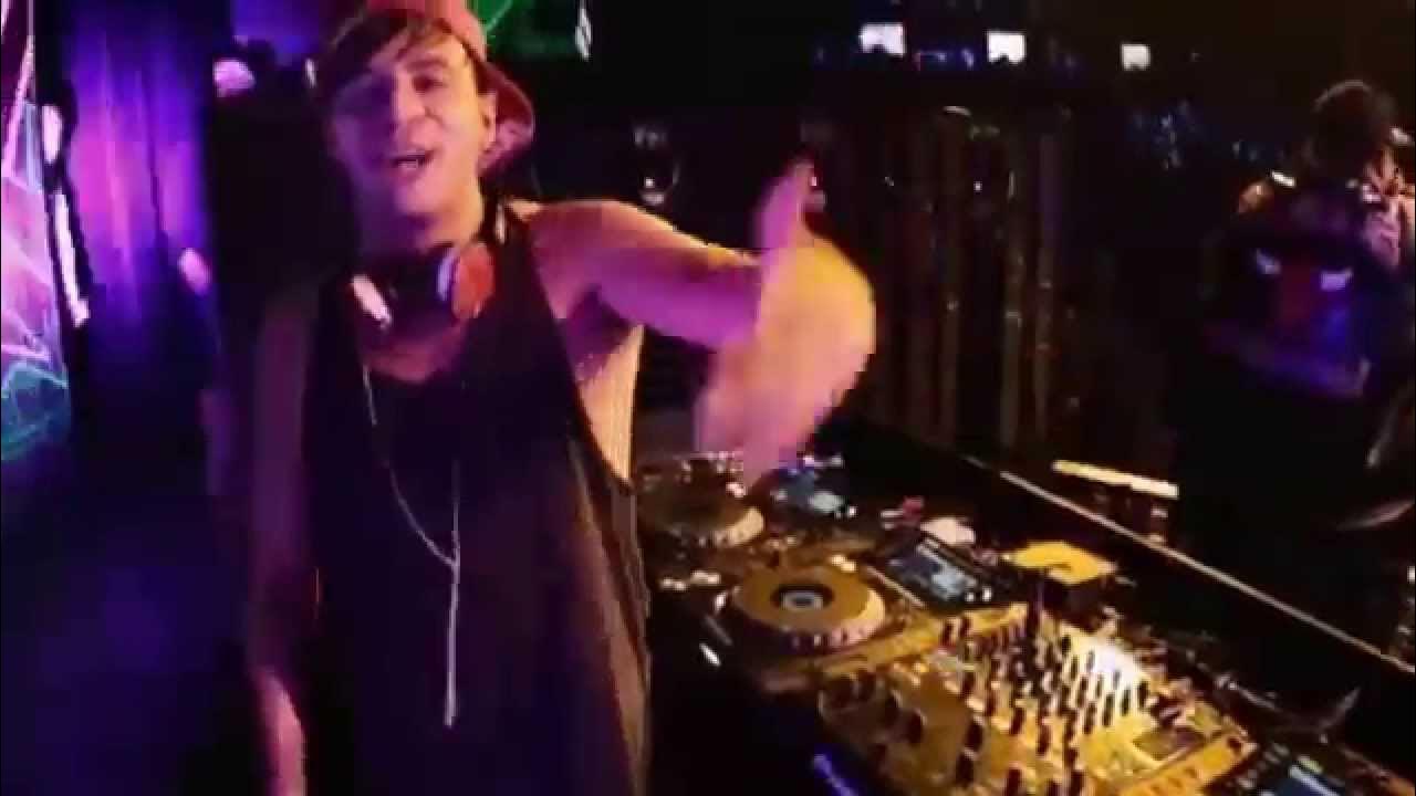 Timmy Trumpet & Savage Freaks OFFICIAL VIDEO HD Timmy Trumpet & Savage Freaks OFFICIAL VIDEO HD