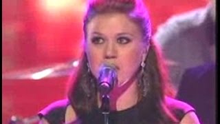 KELLY CLARKSON (awesome emotional performance)  - NEVER AGAIN (Live w/ lyrics) chords