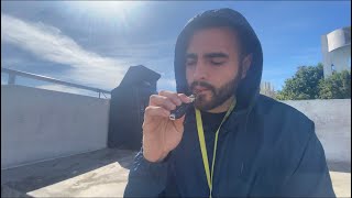 SMOKING A CARTRIDGE BY THE BEACH