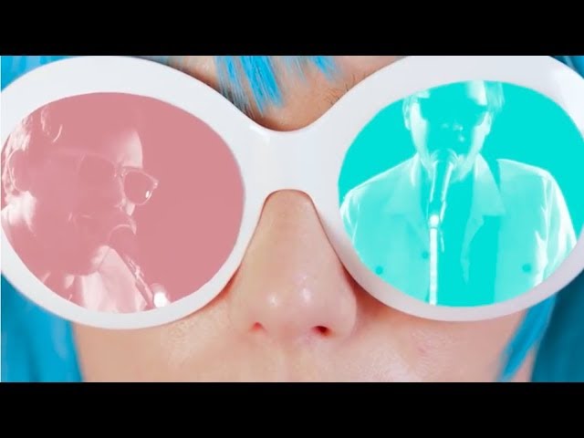 Guarda The Pink Spiders - Black Dagger (official music video) su YouTube Guarda The Pink Spiders - Black Dagger (official music video) su YouTube