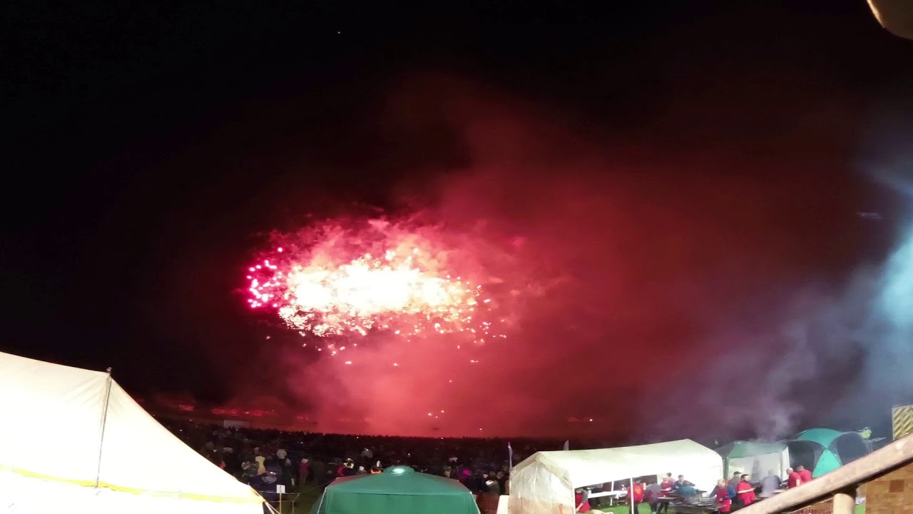 Twyford & District Round Table Fireworks 2017 Part 2 YouTube