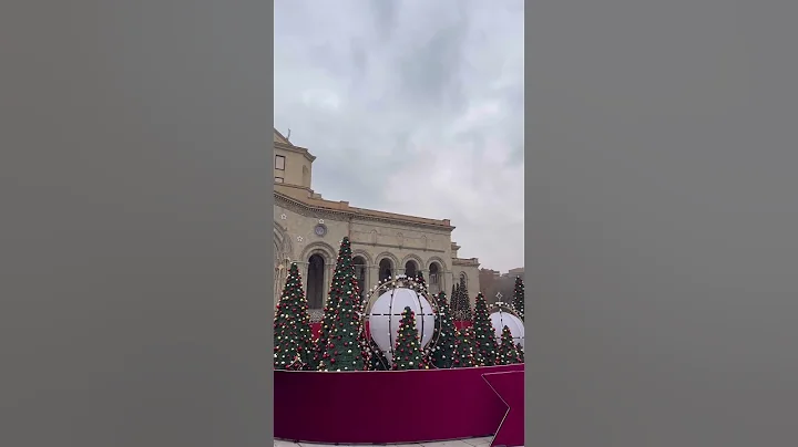 Դեկտեմբերի 14-ին՝ ժամը 20:00-ին, կվառվեն հանրապետության գլխավոր տոնածառի լույսերը✨ #yerevan