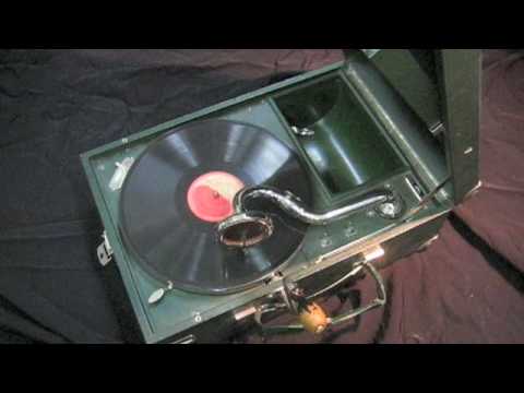 YouTubeでLumottu maa - Eero Väre 1948を視聴