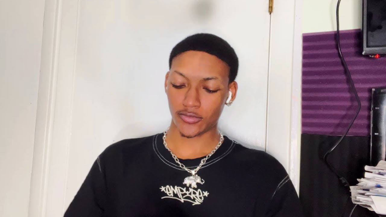 What it's REALLY like when you have Heaphones on Pt2