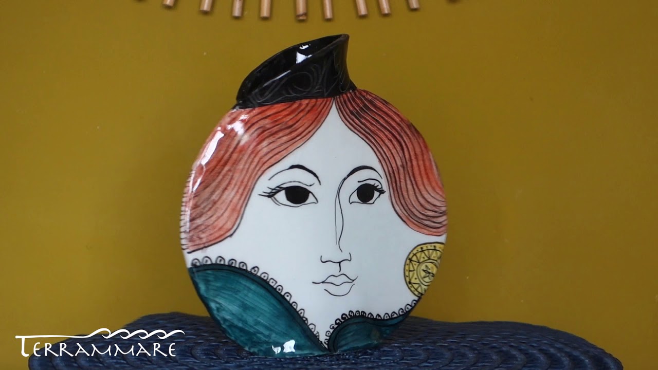 Vasi portafiori della serie "Volti" di Terrammare Ceramiche - Ceramica artistica pugliese