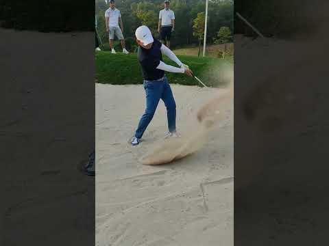 Video Cú đánh cát ốp la tuyệt đỉnh của hotboy ITP tại sân... - youtube