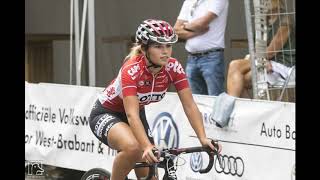 Femme In Lycra Bike Shorts Dutch - Profile Of Puck Moonen