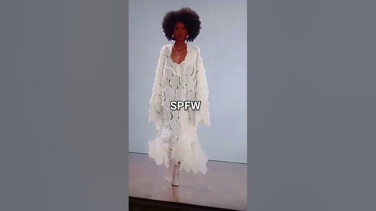 São Paulo Fashion Week LED #fashionweek - YouTube