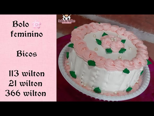 Mais um bolo feminino com rosetas, essa semana tem video ensinando