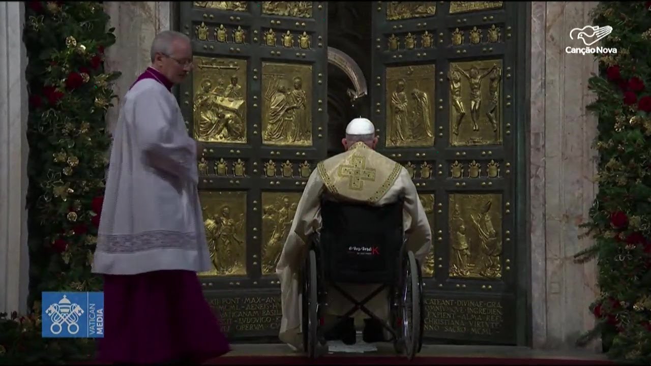 Papa Francisco abre Porta Santa e dá início ao Jubileu 2025 - YouTube