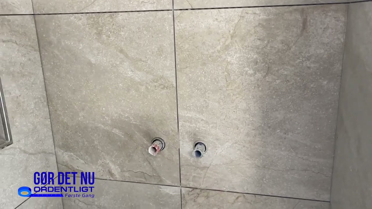 Fagligt byggetilsyn med Ebbe Bernth - kontrol af klinker, godt arbejde! 👏🏼