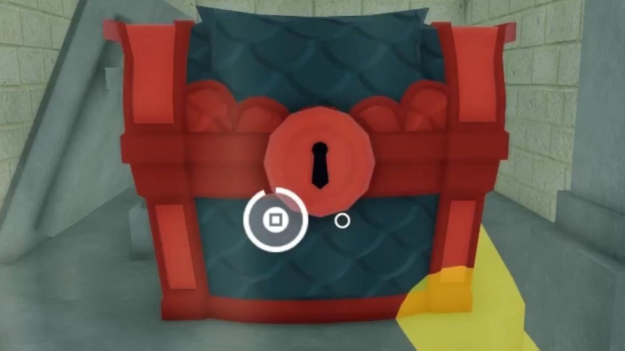 Playing on ADMIN SERVER in 99 nights in the forest ROBLOX