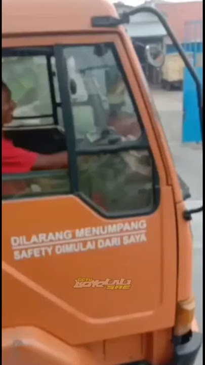 Viral truk fuso oleng angkat ban