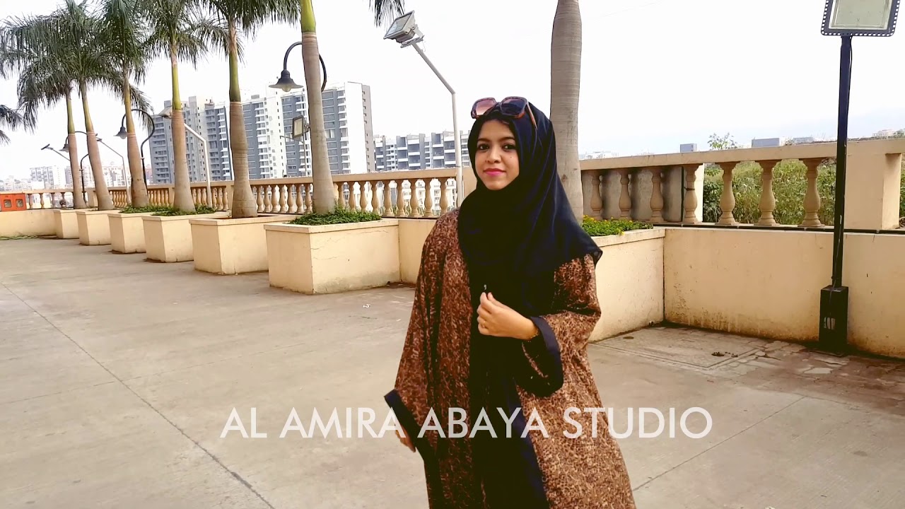 amira abayas