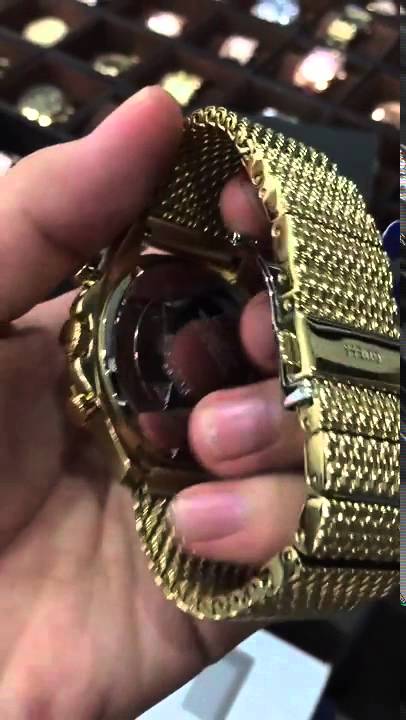 GUESS Men's U0205G1 Mesh Gold Tone Chronograph Watch