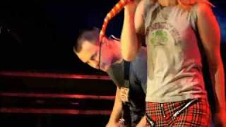 Paramore - Crushcrushcrush (Live in Myspace secret show 09)