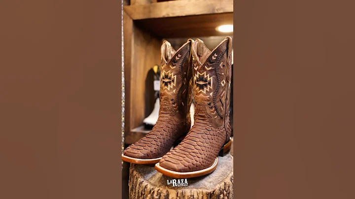 Python exotic boots 🐍 #westernwear #cowboyboots #shorts