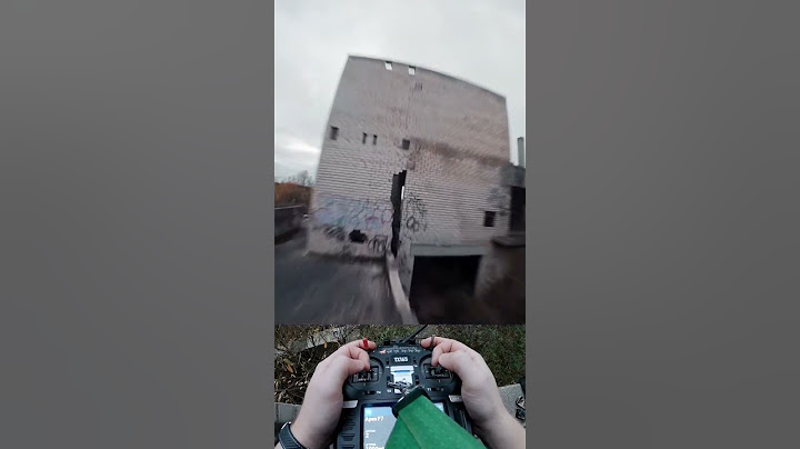 Threading the Needle | FPV Drone Freestyle Gaps (🎥: IG / lesanavicius)