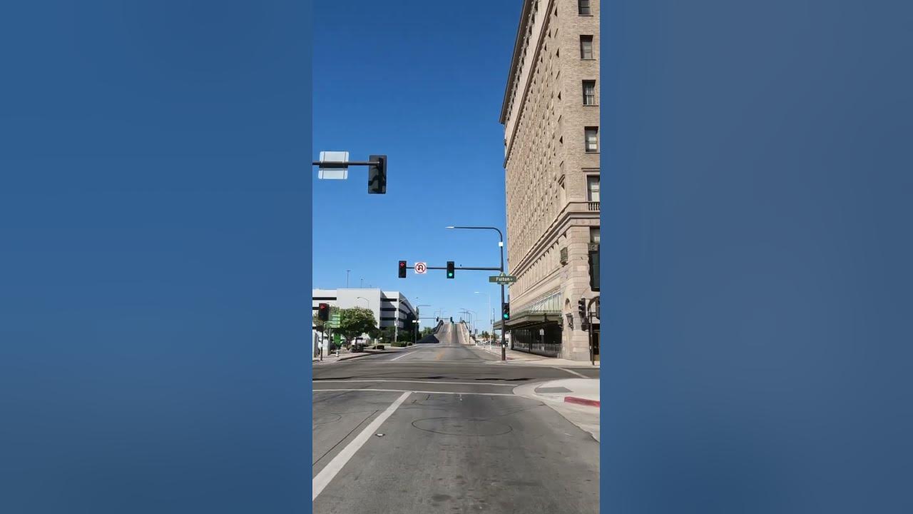 On the street that remind me this song