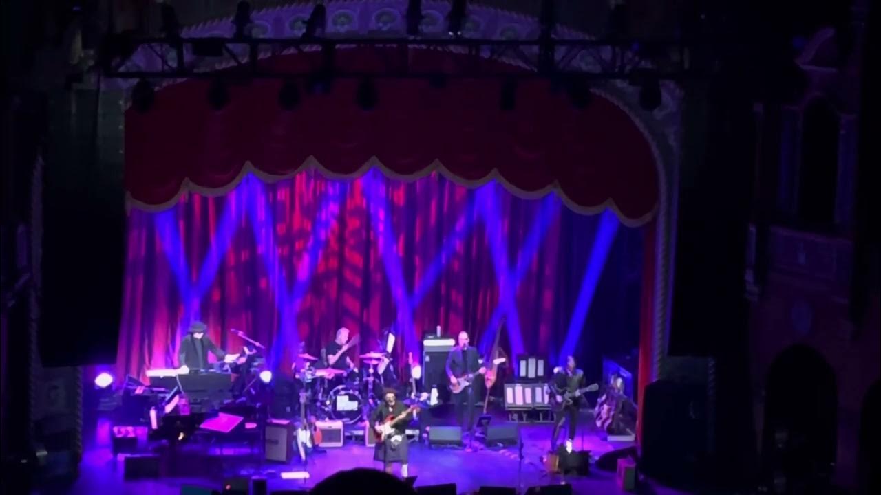 Elvis Costello at Uptown Theater Kansas City 1-25-2025 - YouTube