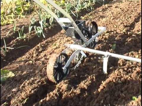 earthway garden seeder vegetable the earthway garden seeder youtube earthway garden seeder vegetable the earthway garden seeder youtube