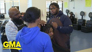 Barbers help make change in Philadelphia community