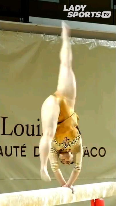 Katelyn Ohashi showing TOO MUCH! ❤️ #shorts #katelynohashi #gymnastics #gymnasticsroutine
