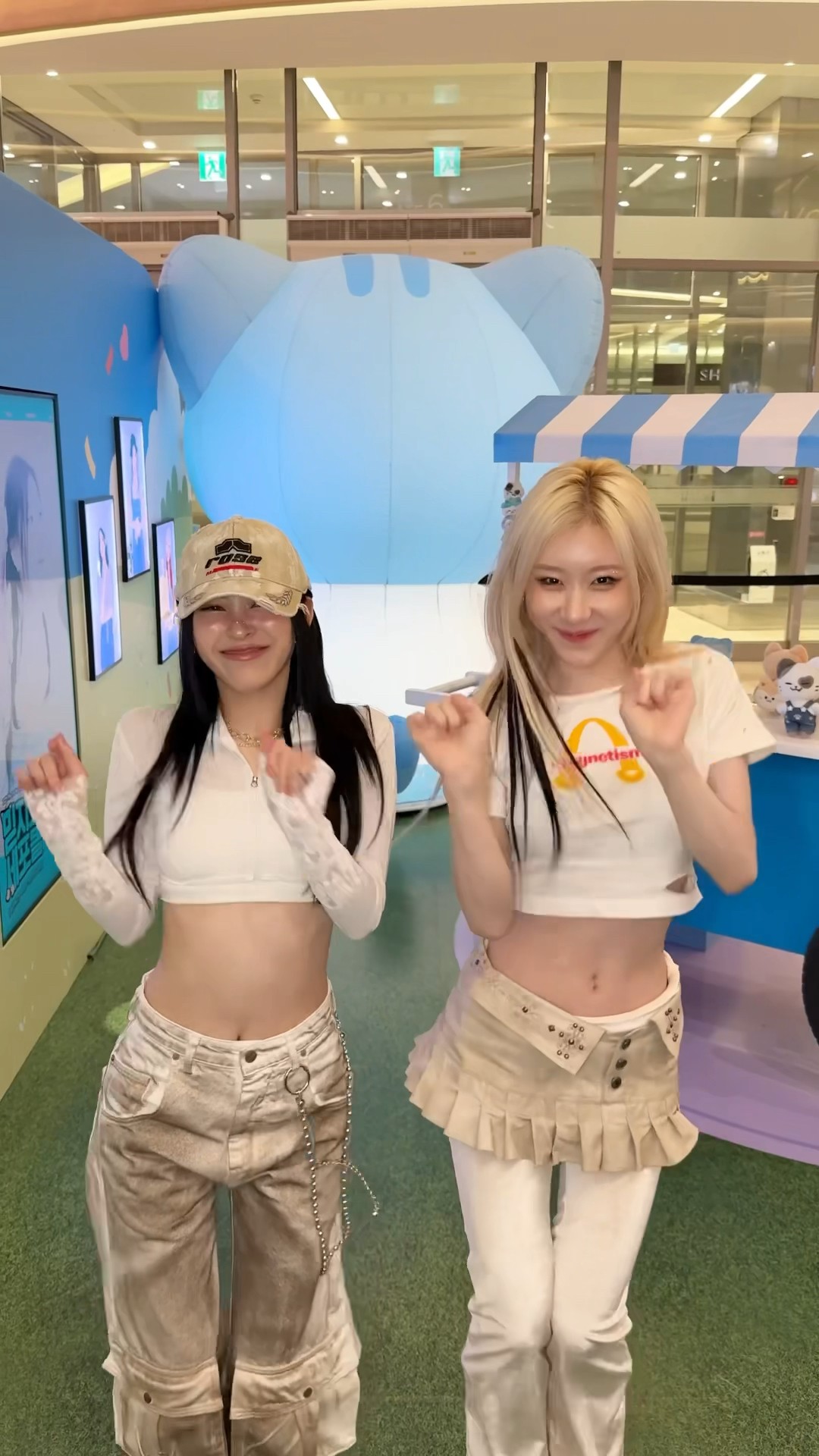 ITZY x TWINZY POP-UP STORE 로 3,2,1 GO! #ITZY #TWINZY #믿지의세포
