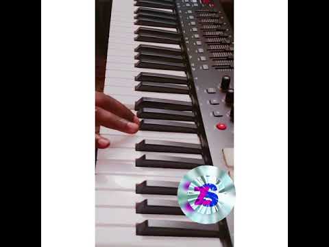 Heestii Xasan Aadan Oo Live Quraxtoo