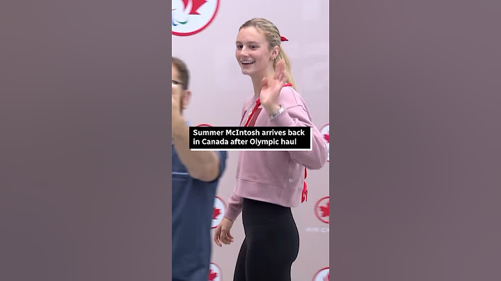 Summer McIntosh arrives back in Canada after Olympic haul