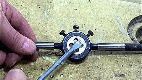 4 Split die and die holder