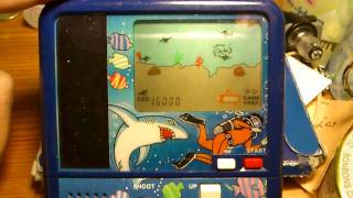 ゲームウォッチ CASIO マリンハンター 1983 CG-50 レトロゲーム Marine Hunter - Casio cg-50 - YouTube