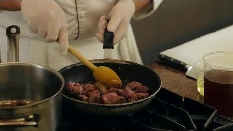 How to Fix Stew Meat : Preparing Stews: Tips & Tricks