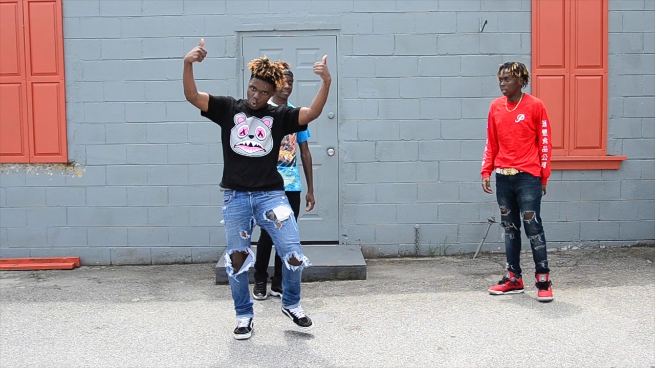 Gucci Mane - Tone It Down feat. Chris Brown (Official Video)