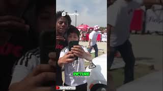 Ronaldo Sighting  Fans Rush for Pictures!