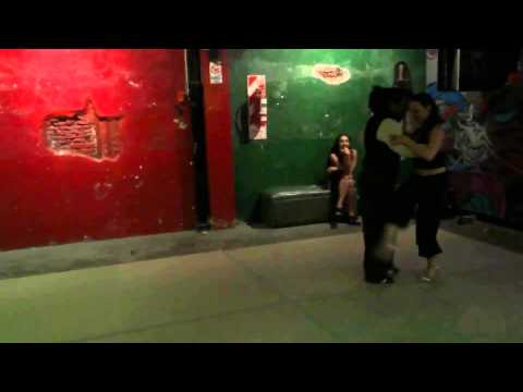 Natalia Viola y Pablo Ponce - Milonga de la Misteriosa (1)