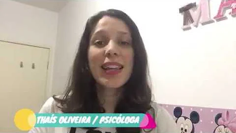 O que fazer para ensinar meu filho a falar baixo?