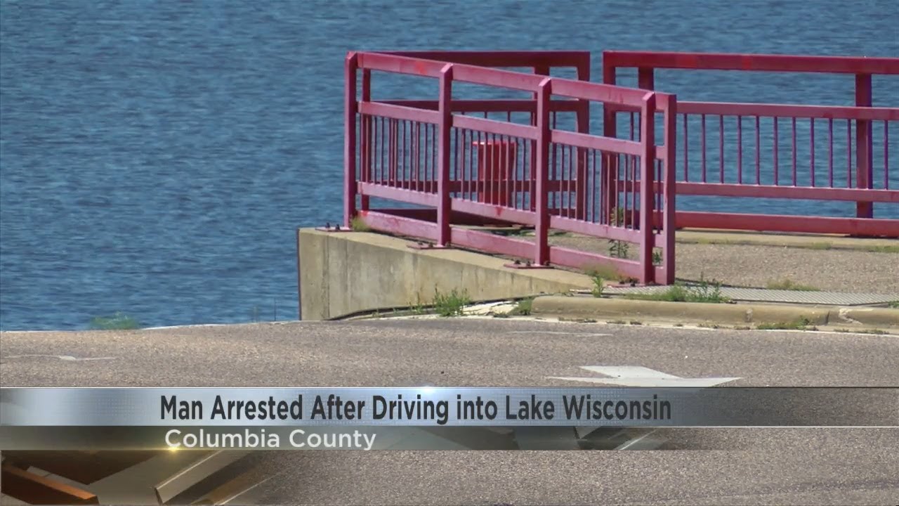 merrimac-ferry-reopens-following-investigation-involving-a-vehicle-in