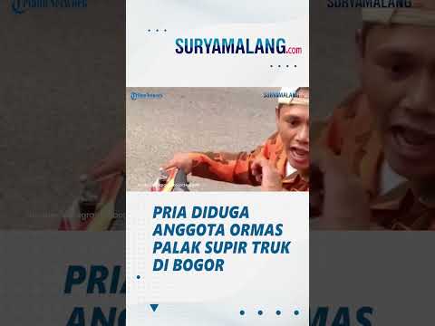 Pria Berpakaian Ormas