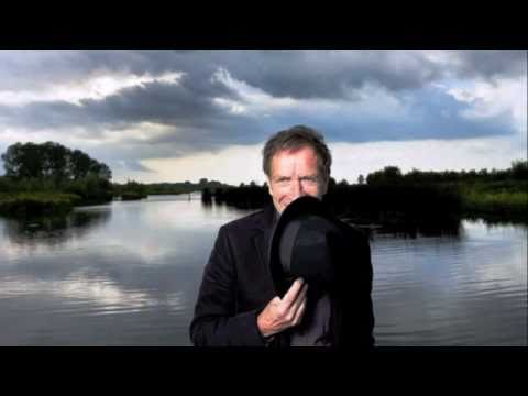 alex roeka - gestreeld en gekrast