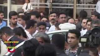 Salman Khan Salim,Jacqueline,Esha, Meet Again At Baba Siddiques Iftaar Party With Bollywood Cel