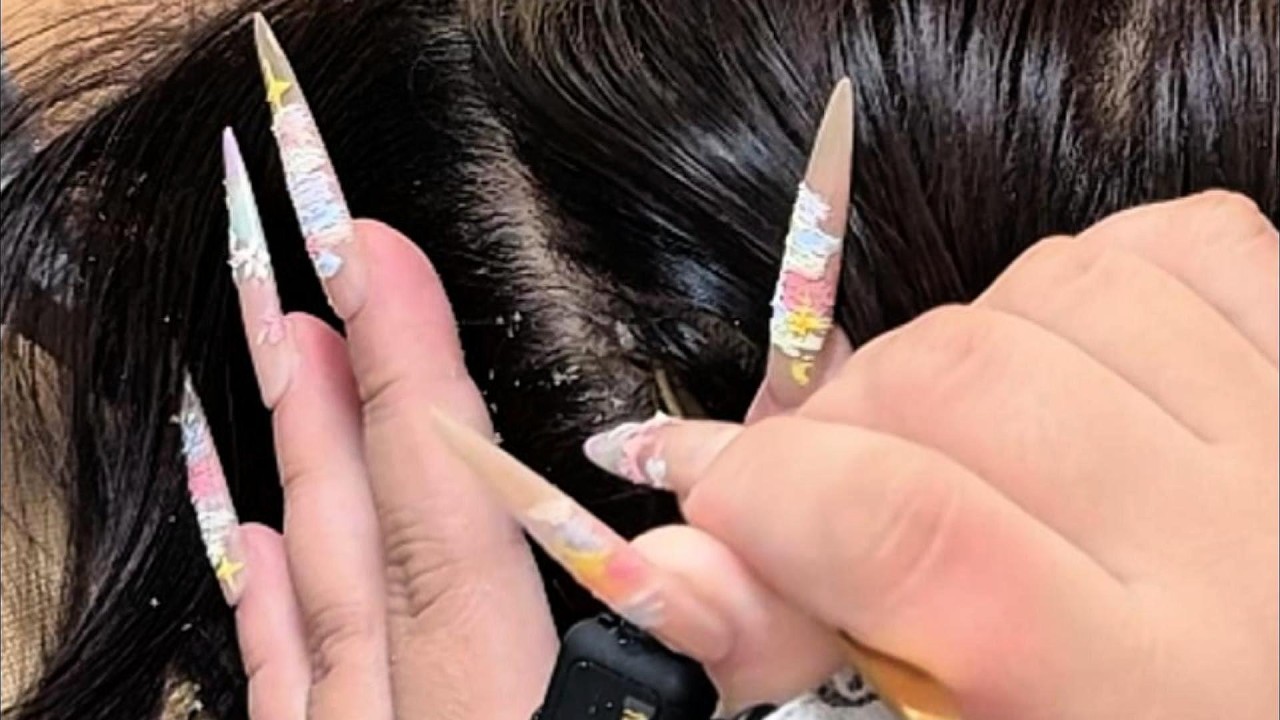 Latte ASMR | Fine-Tooth Comb & Tweezers Sounds for Relaxation (No Talking)