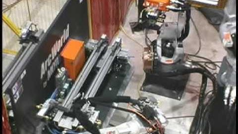 Handling and welding cells for auto parts