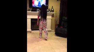 Monique dancing to Nicki Minaj!!! Lol
